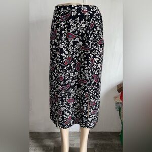 New Frontier Black and Red Paisley Pencil Skirt
